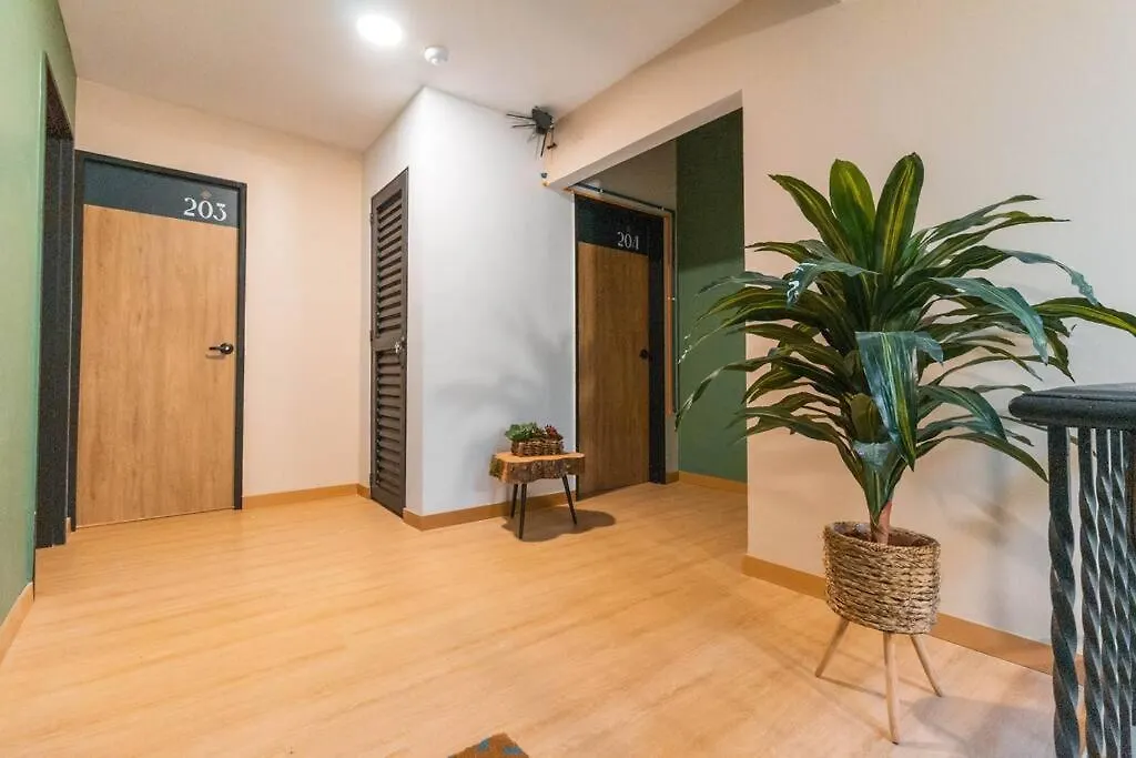 Apartamento En Laureles Barrio Turistico De Medellin Nid205 By Roots Rentals 0*,  Kolumbien