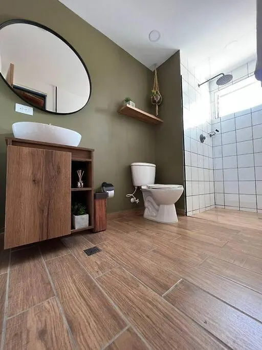 Apartamento En Laureles Barrio Turistico De Medellin Nid205 By Roots Rentals