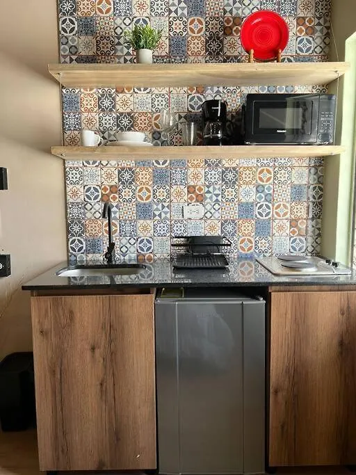 Apartamento En Laureles Barrio Turistico De Medellin Nid205 By Roots Rentals